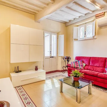 Apartment Casa Il Cortile - Close To Centre - Happy